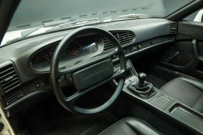 1986 Porsche 944 2.5 Coup&eacute; &ldquo;Alpinwei&szlig;&rdquo;