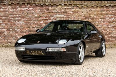 1994 Porsche 928 GTS &ldquo;Black over black&rdquo;