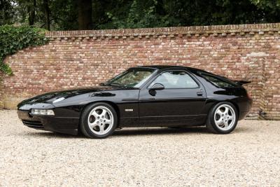 1994 Porsche 928 GTS &ldquo;Black over black&rdquo;