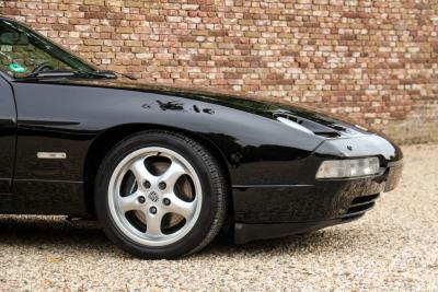1994 Porsche 928 GTS &ldquo;Black over black&rdquo;