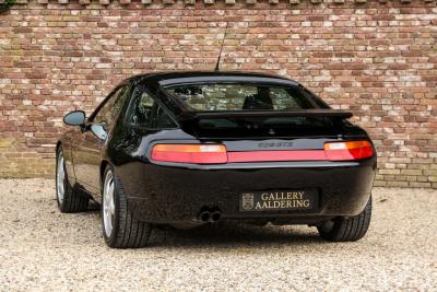 1994 Porsche 928 GTS &ldquo;Black over black&rdquo;