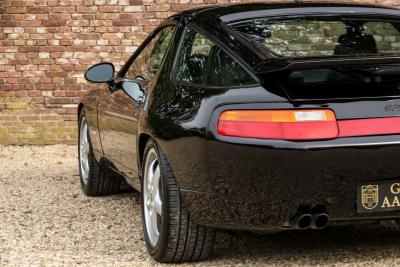 1994 Porsche 928 GTS &ldquo;Black over black&rdquo;