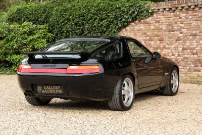 1994 Porsche 928 GTS &ldquo;Black over black&rdquo;