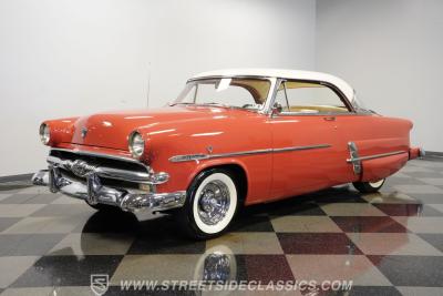 1953 Ford Crestline Victoria