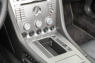 2011 Aston Martin DB9 Volante