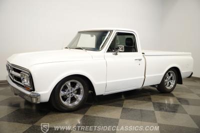 1968 GMC C10 Restomod