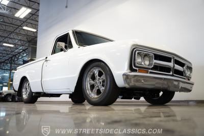 1968 GMC C10 Restomod