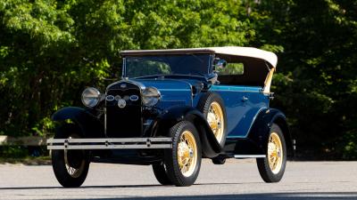 1931 Ford Model A De Luxe 2-Door Phaeton