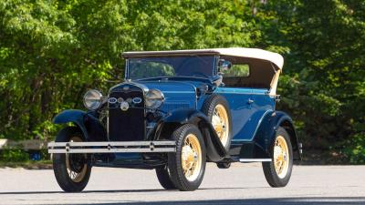 1931 Ford Model A De Luxe 2-Door Phaeton