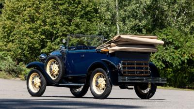 1931 Ford Model A De Luxe 2-Door Phaeton