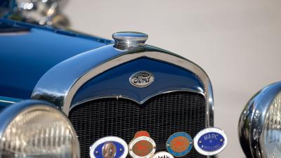 1931 Ford Model A De Luxe 2-Door Phaeton