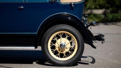 1931 Ford Model A De Luxe 2-Door Phaeton