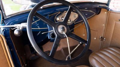 1931 Ford Model A De Luxe 2-Door Phaeton