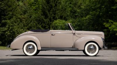 1940 Ford De Luxe V8 Convertible Club Coupe