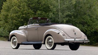1940 Ford De Luxe V8 Convertible Club Coupe
