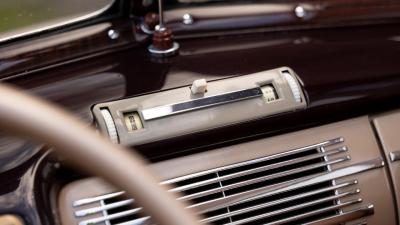 1940 Ford De Luxe V8 Convertible Club Coupe