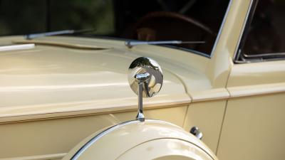 1937 Packard 1501 Super Eight Convertible Victoria