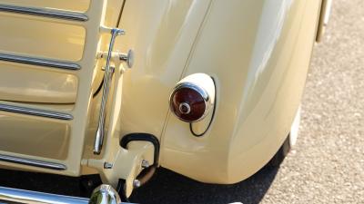 1937 Packard 1501 Super Eight Convertible Victoria