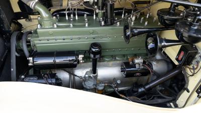 1937 Packard 1501 Super Eight Convertible Victoria