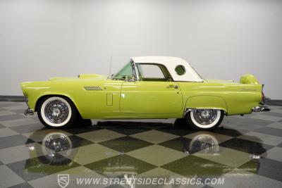 1956 Ford Thunderbird