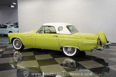 1956 Ford Thunderbird