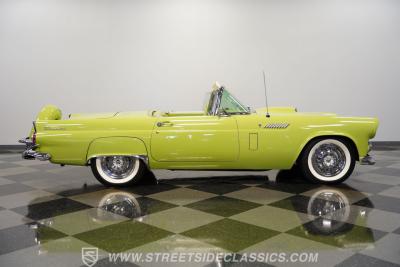 1956 Ford Thunderbird