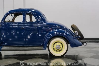 1935 Ford 5-Window Rumble Seat Coupe
