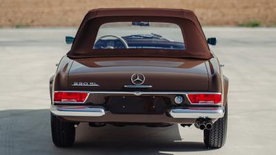 1965 Mercedes - Benz 230 SL Pagoda