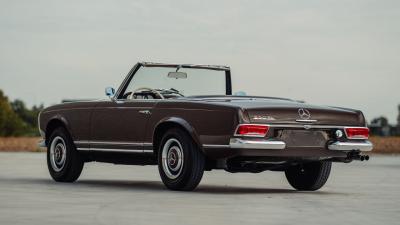 1965 Mercedes - Benz 230 SL Pagoda