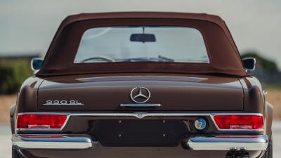 1965 Mercedes - Benz 230 SL Pagoda