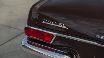 1965 Mercedes - Benz 230 SL Pagoda