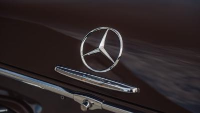 1965 Mercedes - Benz 230 SL Pagoda