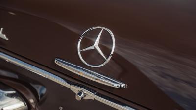 1965 Mercedes - Benz 230 SL Pagoda