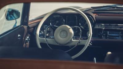 1965 Mercedes - Benz 230 SL Pagoda