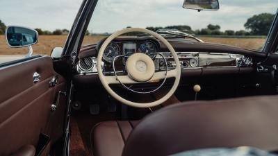1965 Mercedes - Benz 230 SL Pagoda