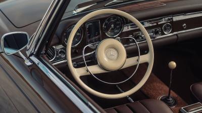 1965 Mercedes - Benz 230 SL Pagoda