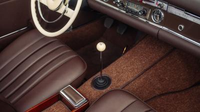 1965 Mercedes - Benz 230 SL Pagoda