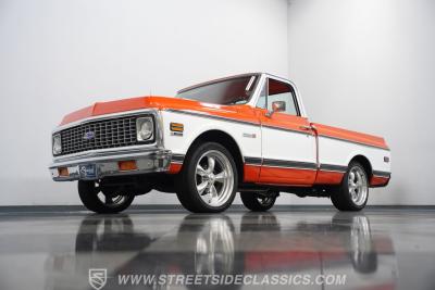 1972 Chevrolet C10 Custom Deluxe