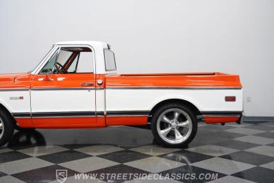 1972 Chevrolet C10 Custom Deluxe