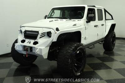 2022 Jeep Gladiator SoFlo Custom