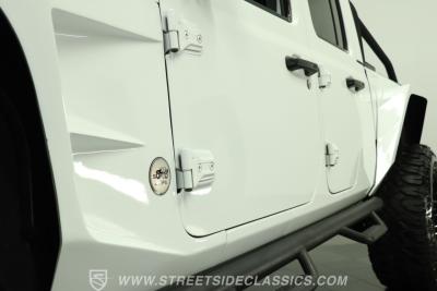 2022 Jeep Gladiator SoFlo Custom