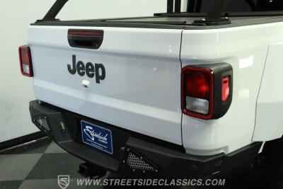 2022 Jeep Gladiator SoFlo Custom