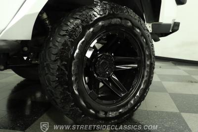 2022 Jeep Gladiator SoFlo Custom