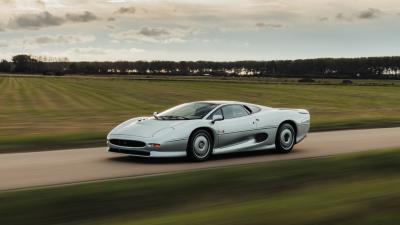 1992 Jaguar XJ220