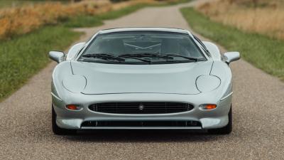 1992 Jaguar XJ220