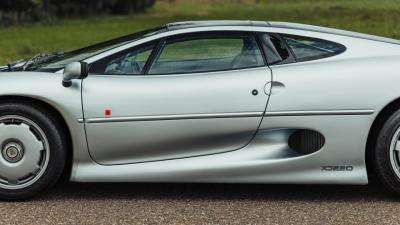 1992 Jaguar XJ220