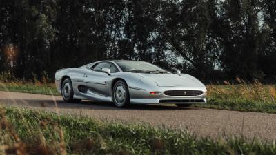 1992 Jaguar XJ220