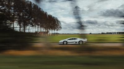 1992 Jaguar XJ220