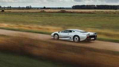 1992 Jaguar XJ220