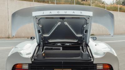 1992 Jaguar XJ220